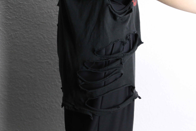 "Re:make" skull damage Tee
