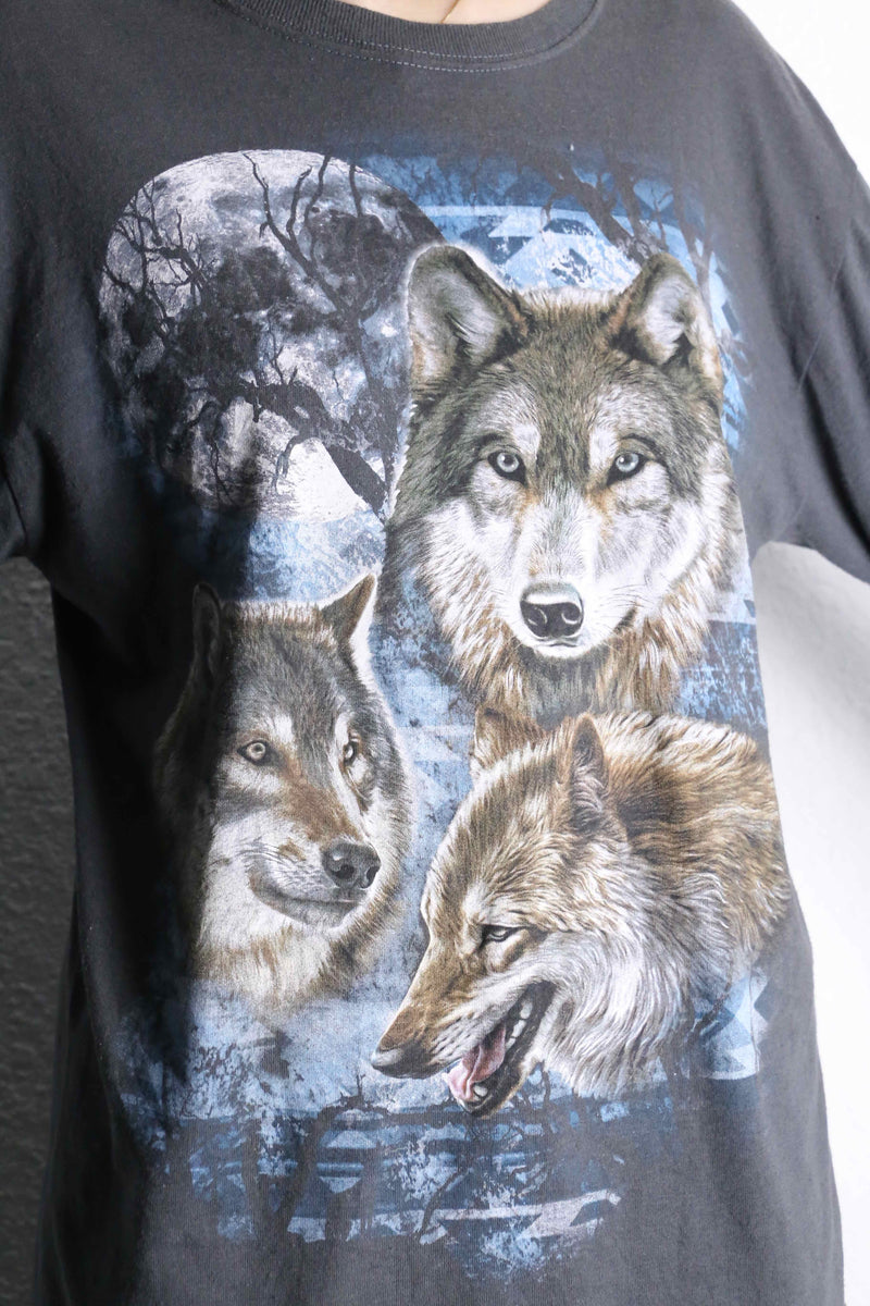 “Re: make “4p docking wolf print L/S tee