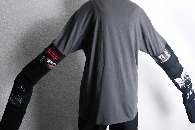 “Re: make “4p docking wolf print L/S tee