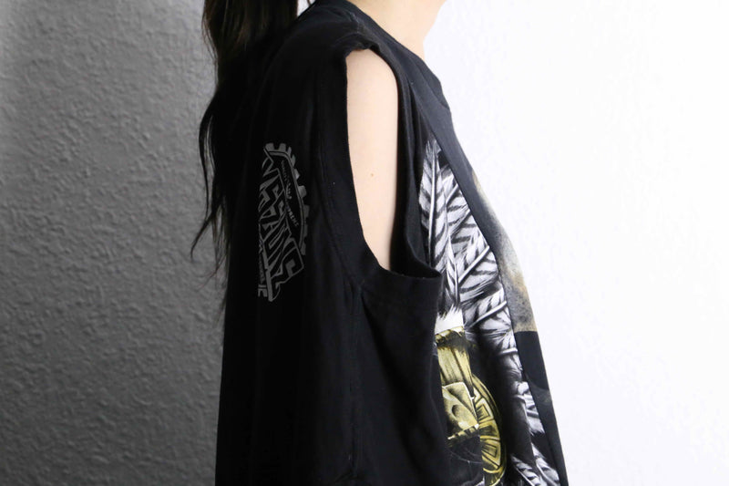 “Re:make''docking graphic design Tee