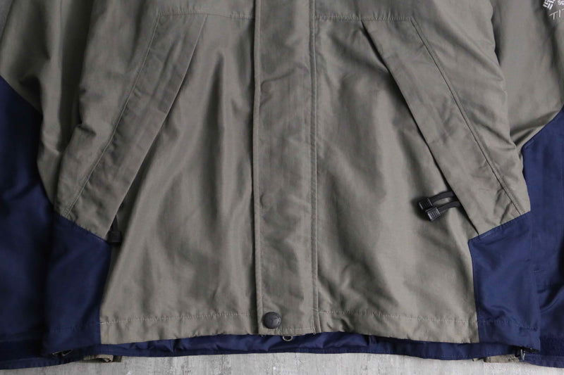 "Columbia" navy × khaki combi nylon jacket