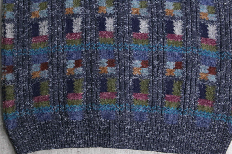 calm tone geometric design  vest