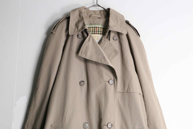 "LONDON TOWNE" beige color trench coat