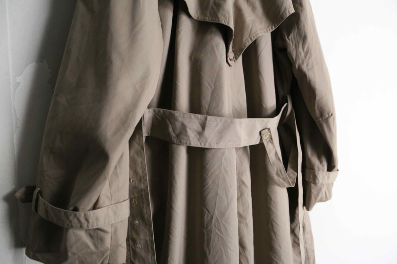 "LONDON TOWNE" beige color trench coat