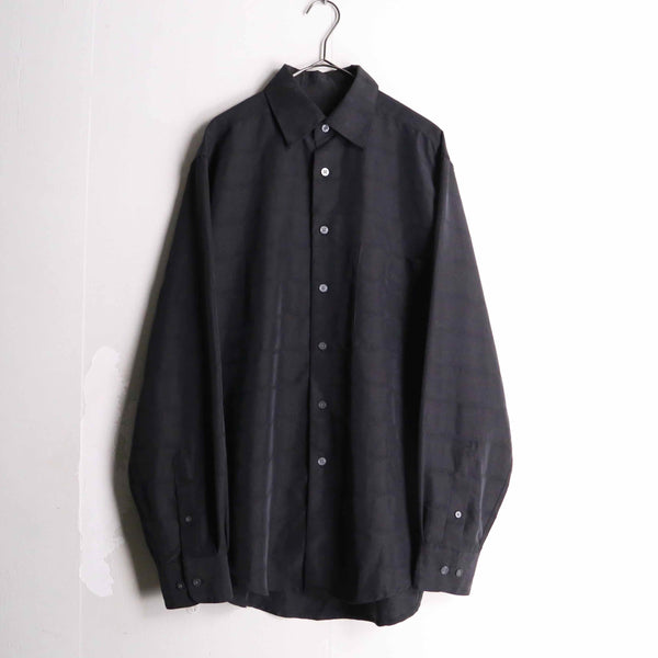 scratch border black drape shirt