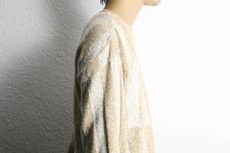 beige block pattern design knit