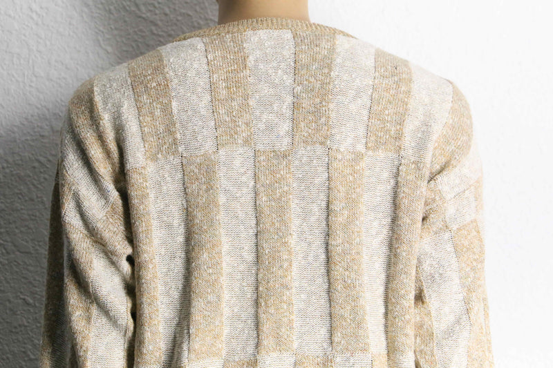 beige block pattern design knit
