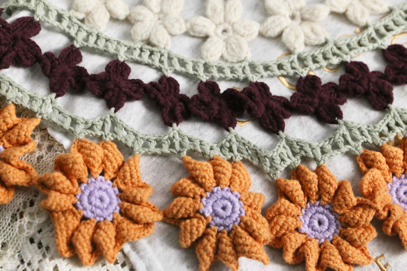 "Re:make" crochet knit & lace flower design docking Tee