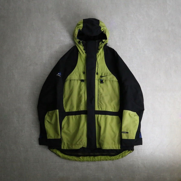 1990-00s NIKE ACG STORM-FIT nylon ski jacket "OUTER LAYER3"