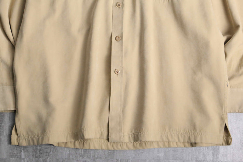 "SEAN JOHN" cream color shirt set up