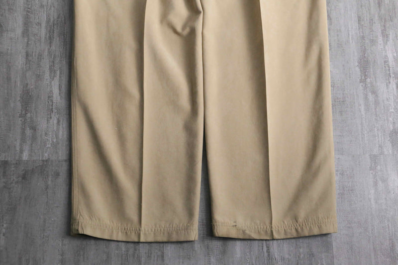 "SEAN JOHN" cream color shirt set up