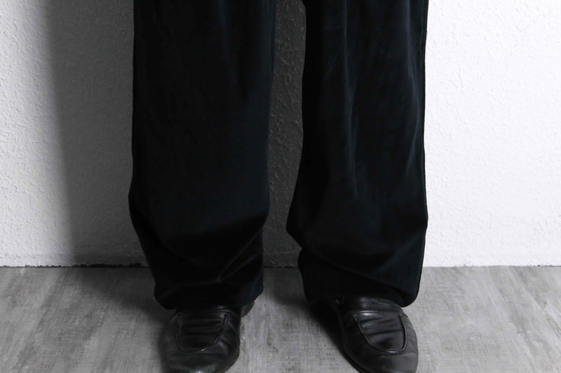 black velour track set-up