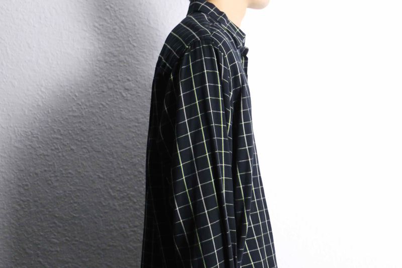 “PERRY ELLIS PORT FOLIO” graph check shirt