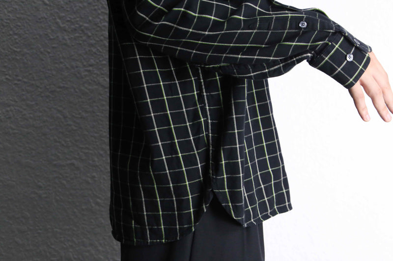“PERRY ELLIS PORT FOLIO” graph check shirt