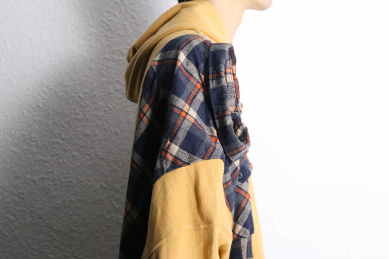 "Re:make" shirt docking hoodie