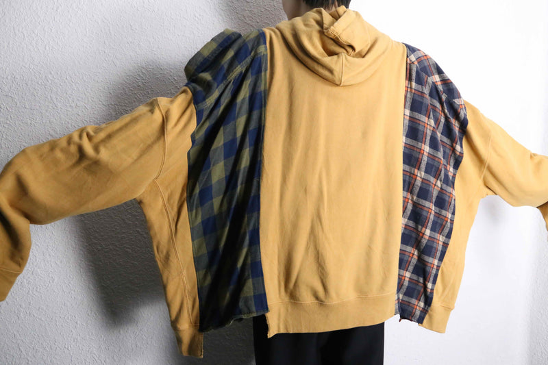 "Re:make" shirt docking hoodie