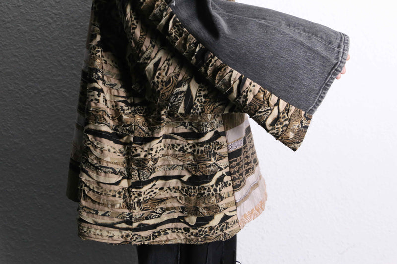 “Re:make “ethnic beast mix docking jacket