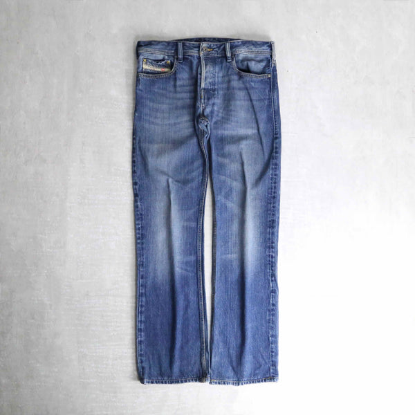 "DIESEL" indigo blue color fade straight denim