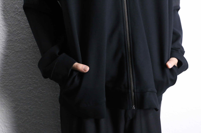 fine gloss black shoulder line hoodie