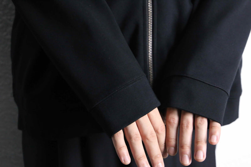 fine gloss black shoulder line hoodie
