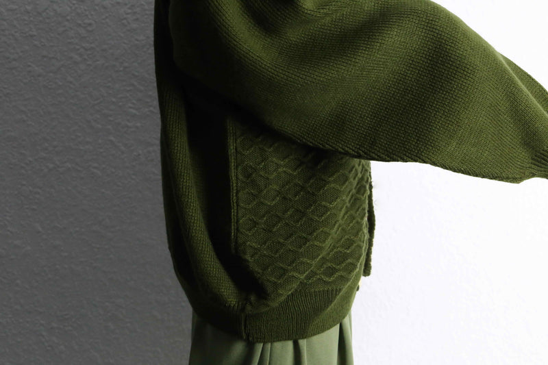 moss green acryl 3D cardigan