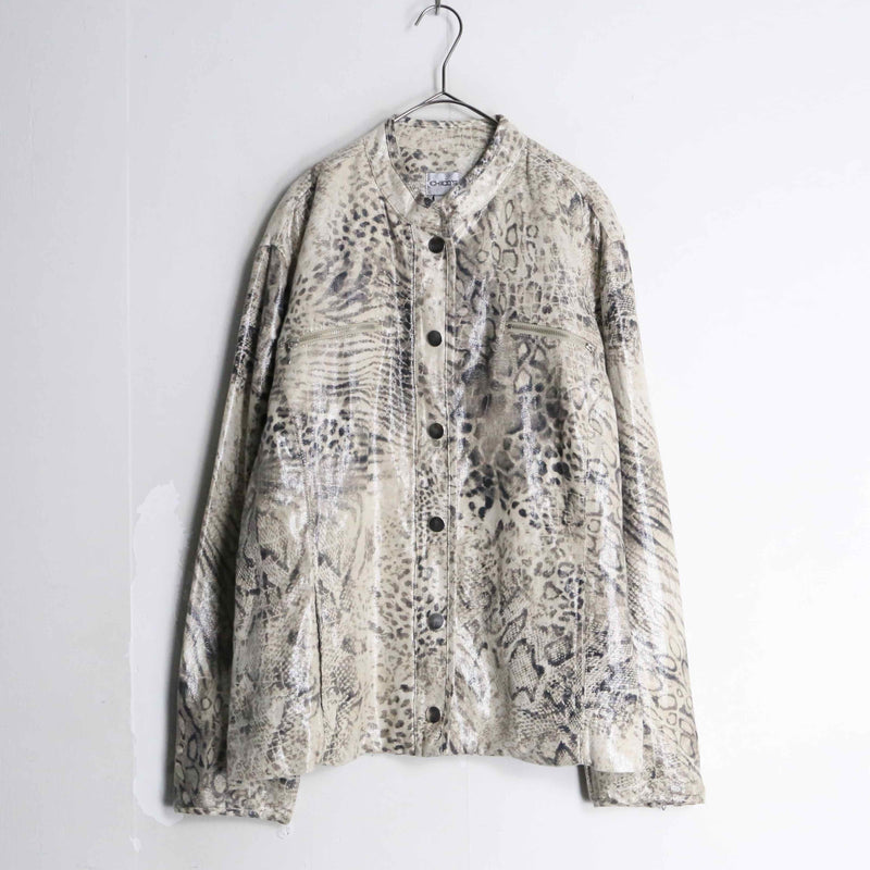 “CHICO’S” python pattern collarless button jacket