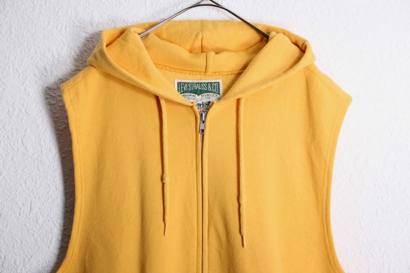 "Levi’s" yellow color hood vest