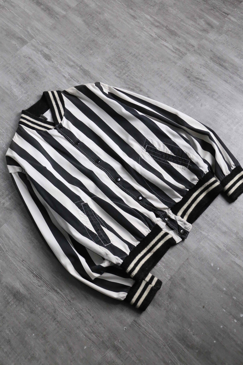 monotone stripe short blouson