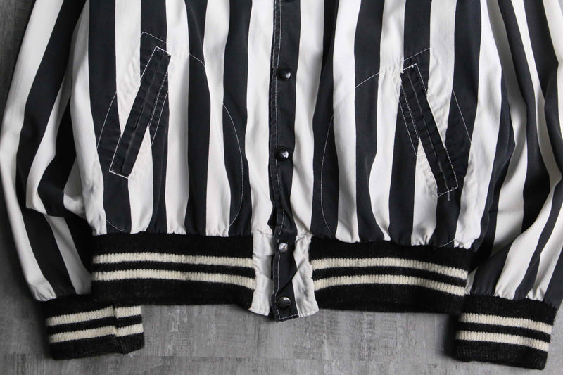 monotone stripe short blouson