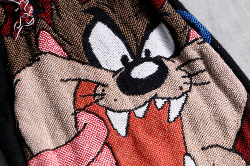 "Re:make" reversible rug bag