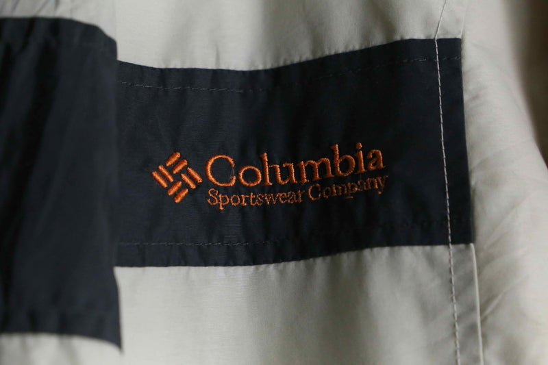 "Columbia" ivory switch design nylon mountain parka