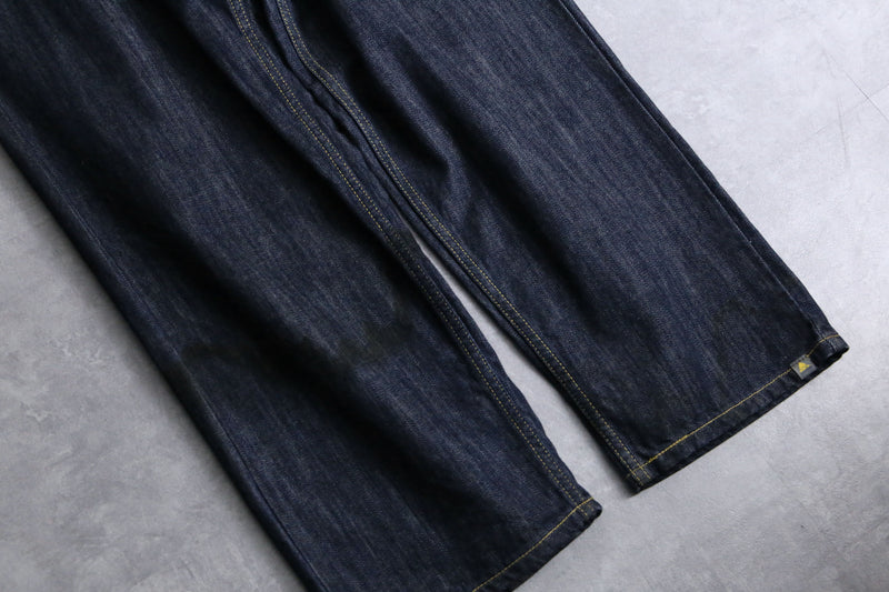 “Levis SILVERTAB” dark color buggy denim pants