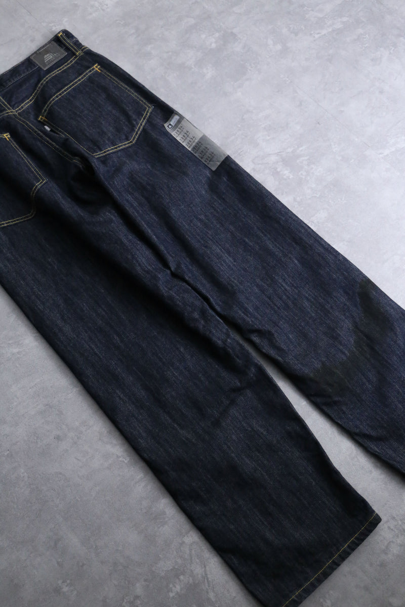 “Levis SILVERTAB” dark color buggy denim pants