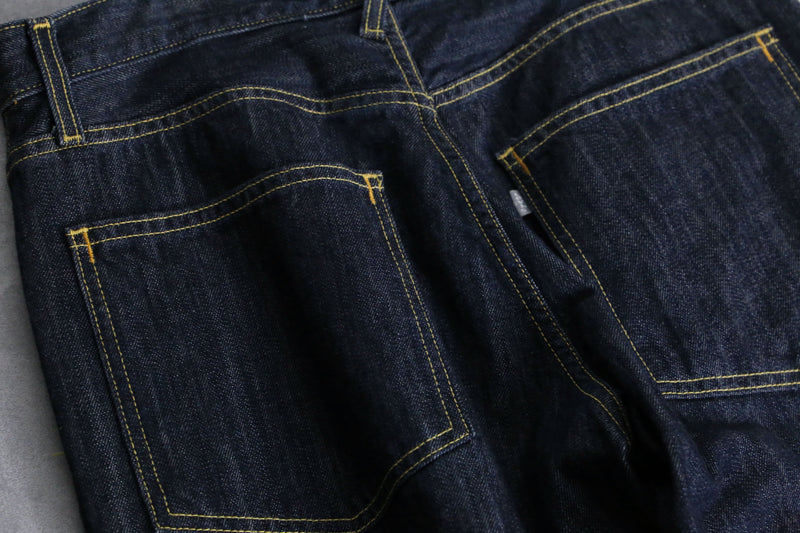 “Levis SILVERTAB” dark color buggy denim pants