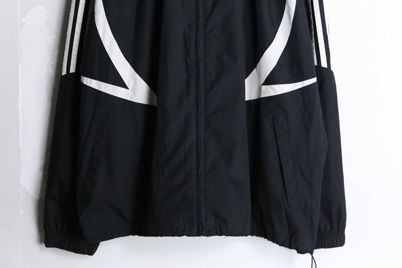 "adidas" monotone color middle silhouette jacket