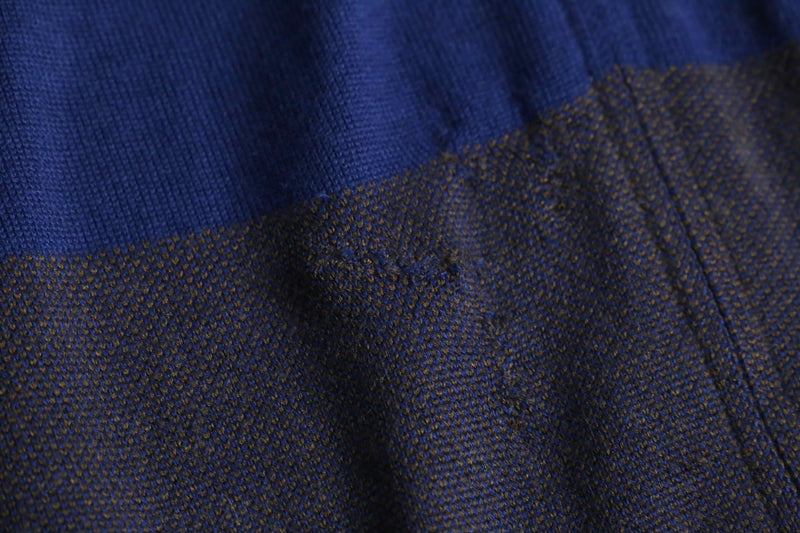 "BANANA REPUBLIC" navy × brown design switch zip knit