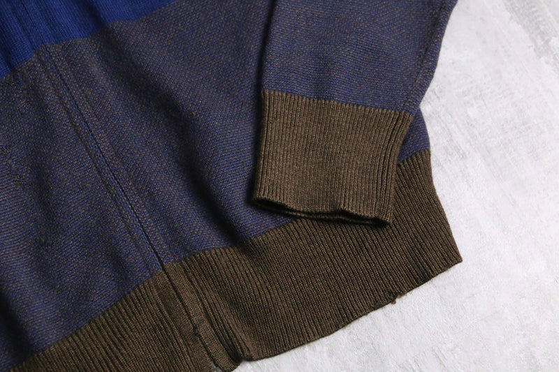 "BANANA REPUBLIC" navy × brown design switch zip knit