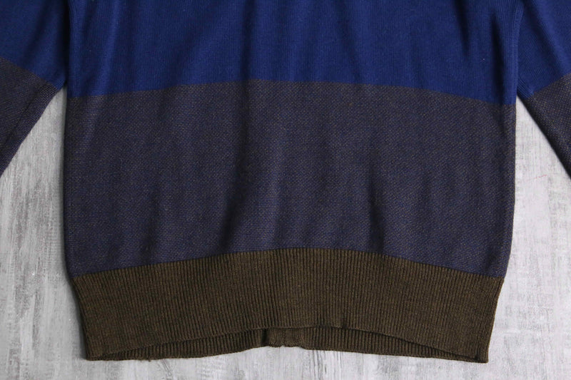 "BANANA REPUBLIC" navy × brown design switch zip knit