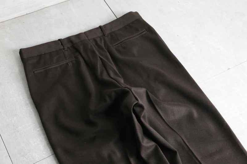 dark brown color wool straight slacks