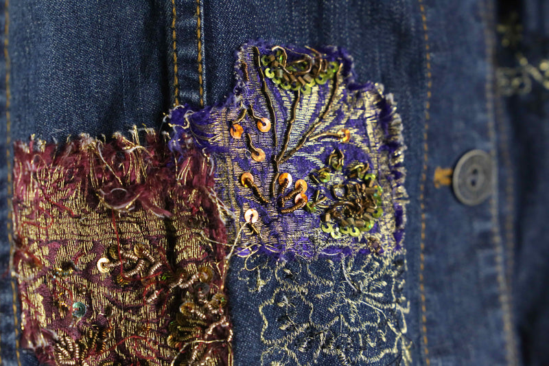 "CHICOS" flower embroidery pattern denim jacket