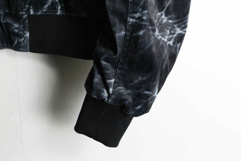 monotone marble pattern velour blouson