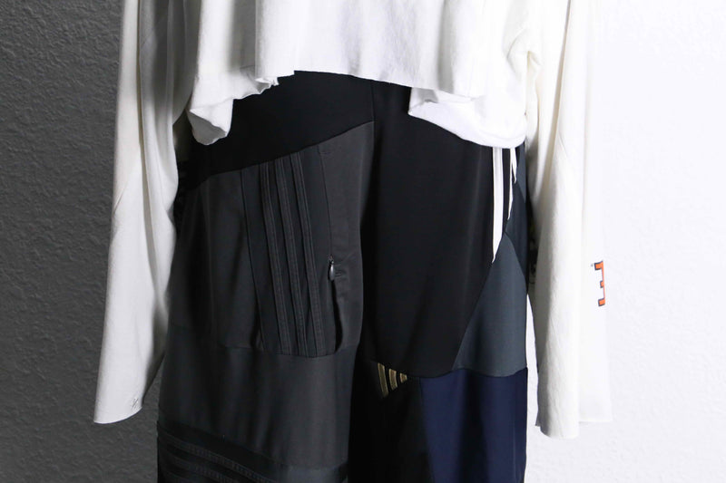 "Re:make" docking design Tee