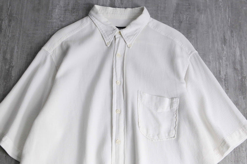 “BOSS” white waffle textile B.D S/S shirt