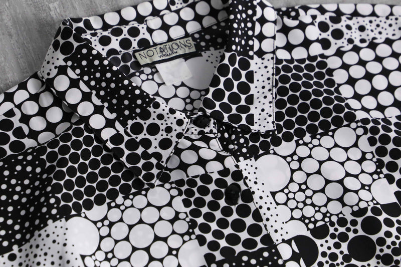 white×black random dot pattern shirt