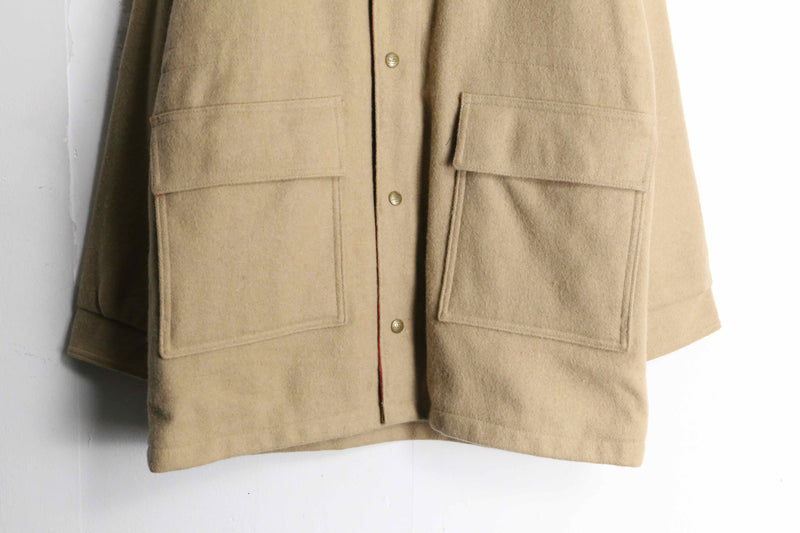 80’s “L.L.Bean” beige color zip up jacket