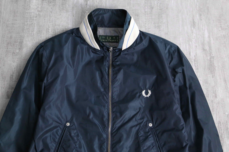 “FRED PERRY” navy nylon zip blouson
