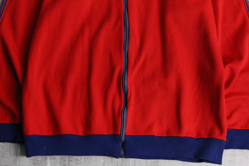 red×navy color track jaket