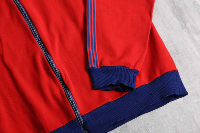 red×navy color track jaket