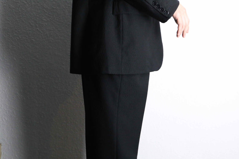 damask like pattern single breasted set-up