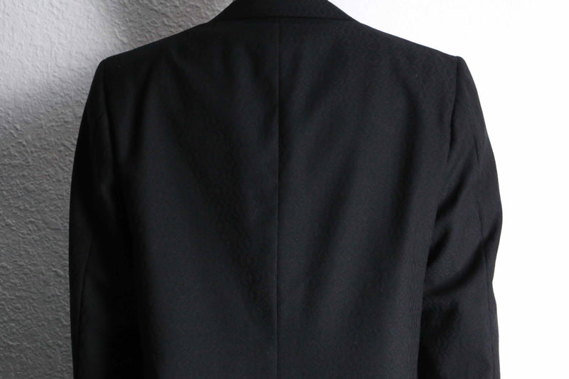 damask like pattern single breasted set-up